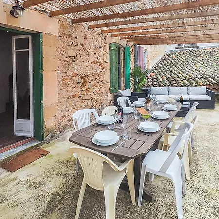 Holiday home Lovely In With Swimming Pool